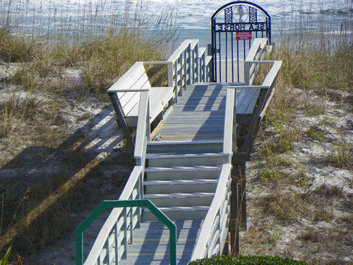 Seahorse Oceanfront Inn Atlantic Beach Exterior photo